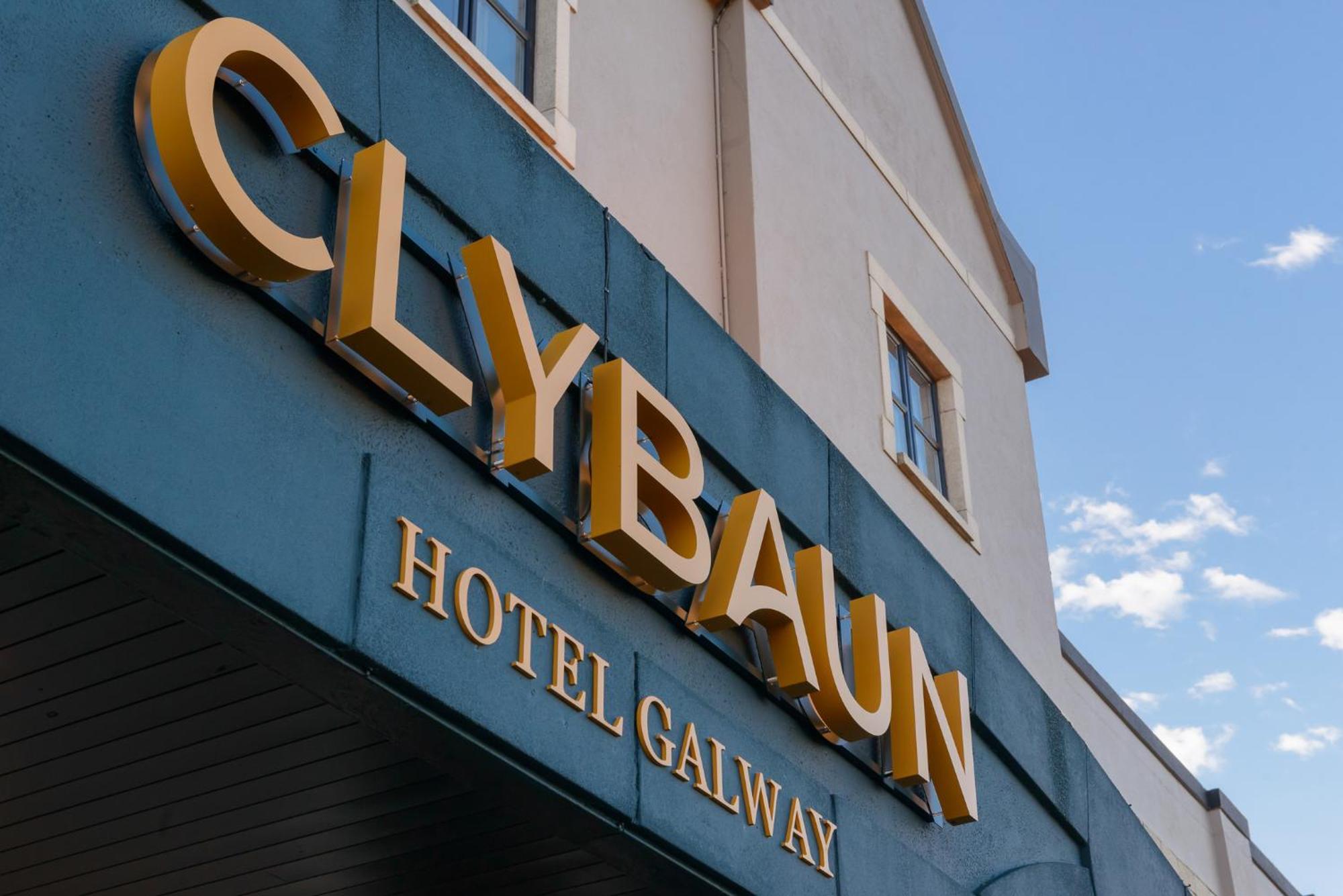 Clybaun Hotel Голвей Екстер'єр фото