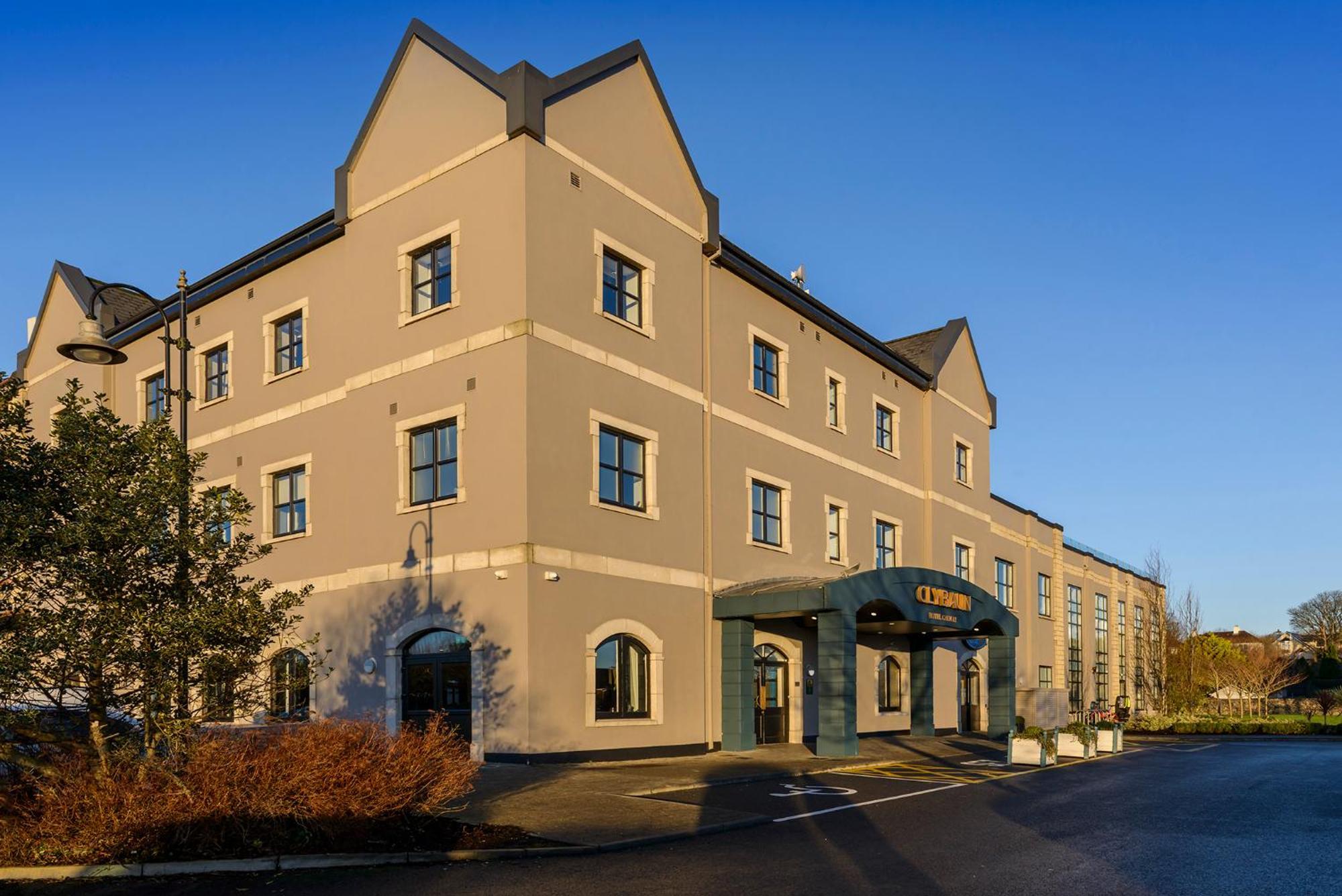 Clybaun Hotel Голвей Екстер'єр фото