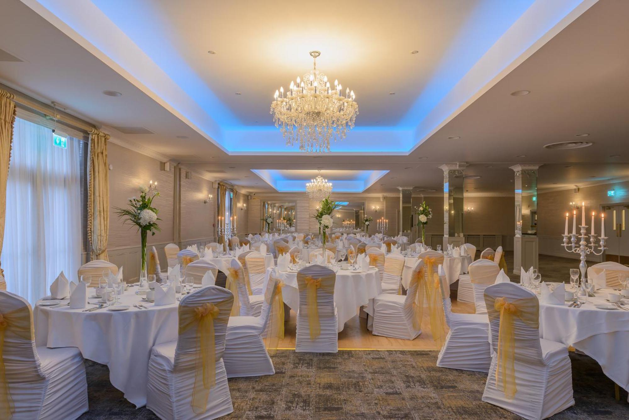 Clybaun Hotel Голвей Екстер'єр фото