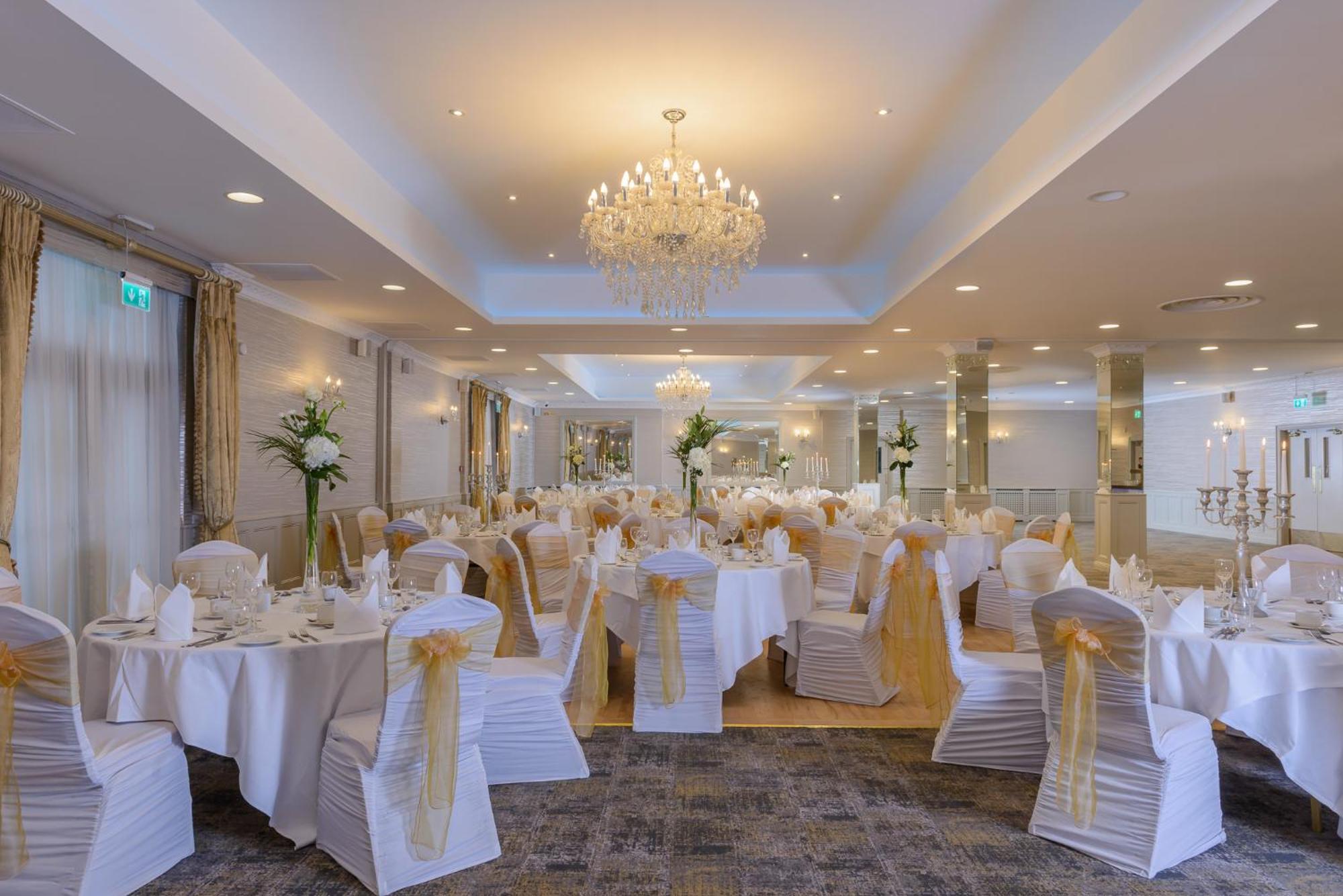 Clybaun Hotel Голвей Екстер'єр фото