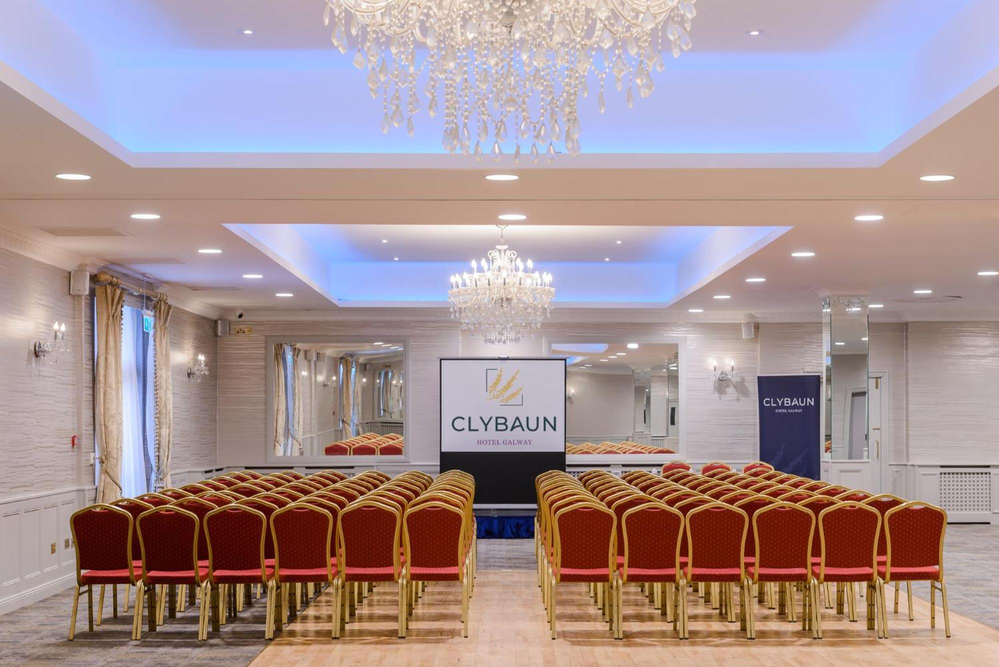 Clybaun Hotel Голвей Екстер'єр фото